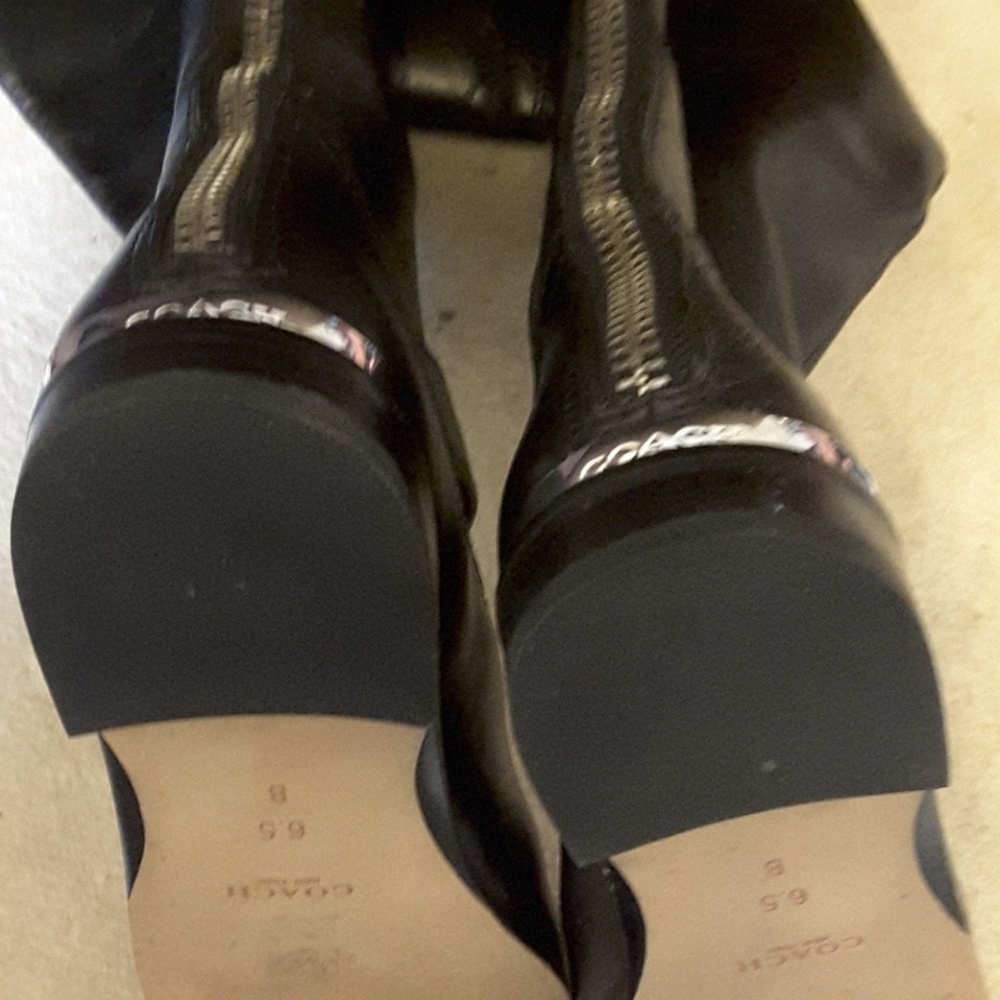 Boots - Picture 4 of 4